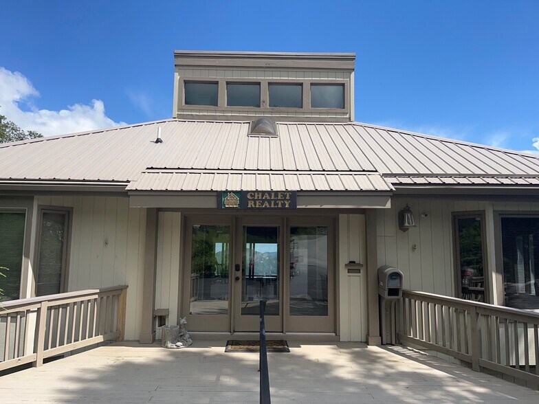 More Photos Of 3026 Beech Mountain Pky, Banner Elk Office Residential For Sale