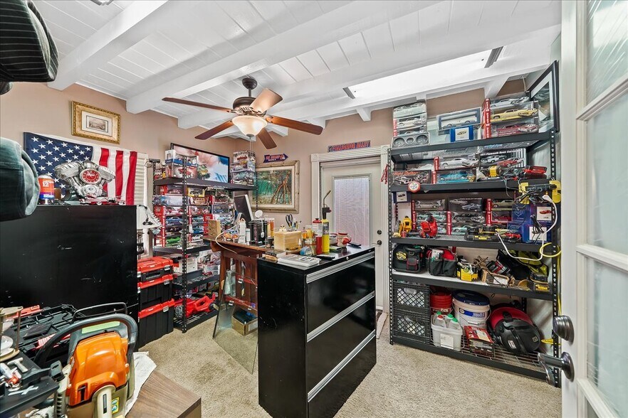 More Photos Of 342 N Orlando Ave, Cocoa Beach Light Manufacturing For Sale