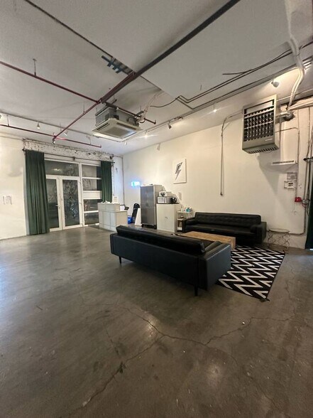 More Photos Of 354 Troutman St, Brooklyn Industrial For Sale