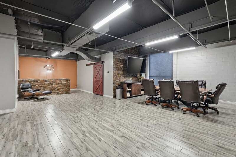 More Photos Of 7411 W Boston St, Chandler Warehouse For Lease