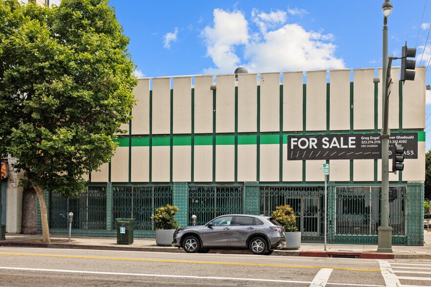 More Photos Of 2700 N Broadway, Los Angeles Freestanding For Sale