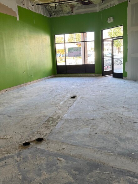 More Photos Of 252-254 W Los Angeles Ave, Moorpark Freestanding For Lease