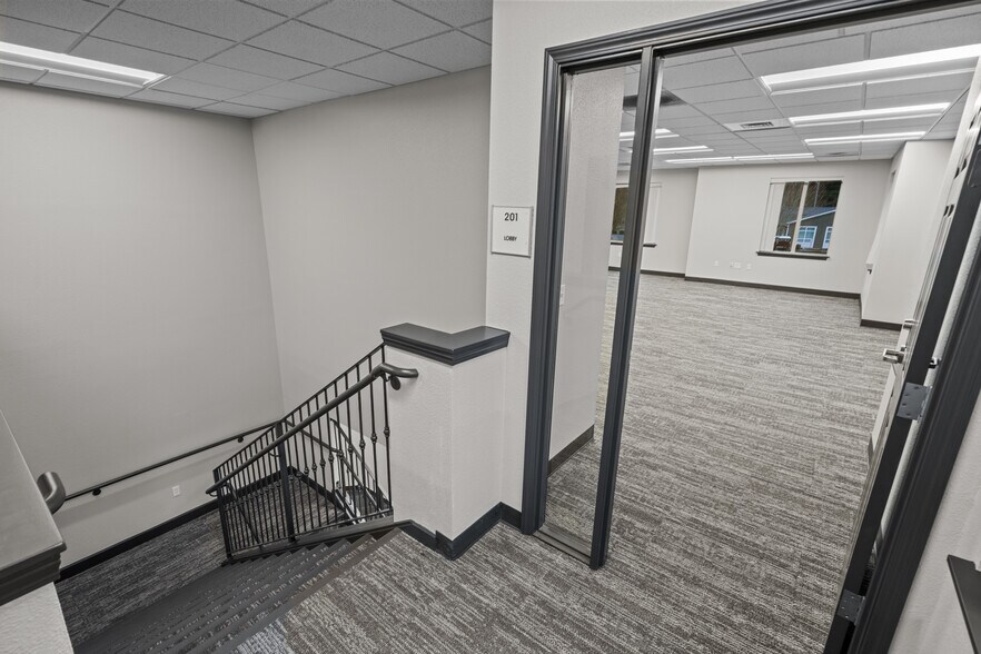 More Photos Of 1184 McGee Ct NE, Keizer Medical For Lease