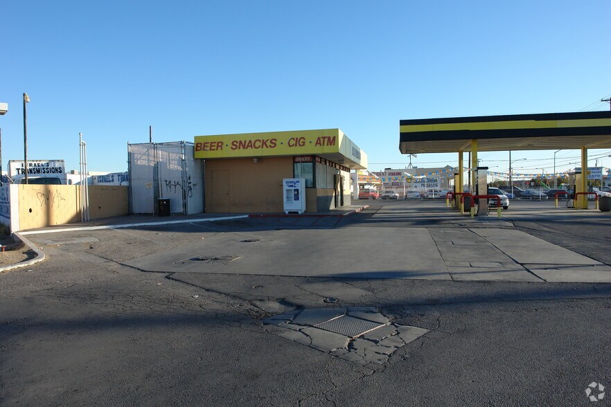 More Photos Of 3283 N Las Vegas Blvd, Las Vegas Service Station For Sale