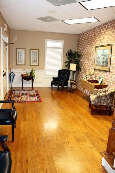 More Photos Of 2500 Northside Crossing, Macon-Bibb Office For Lease