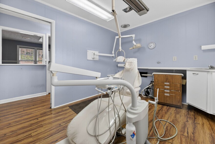 More Photos Of 3310 Henry Rd, Anniston Healthcare For Sale