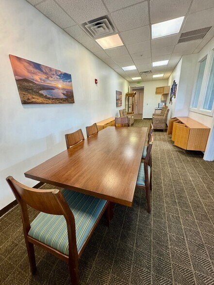 More Photos Of 1300 N Holopono St, Kihei Office For Lease