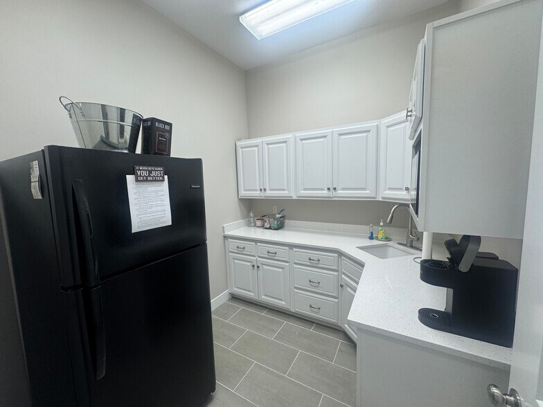 More Photos Of 2297 N Hill Field Rd, Layton Office For Sale