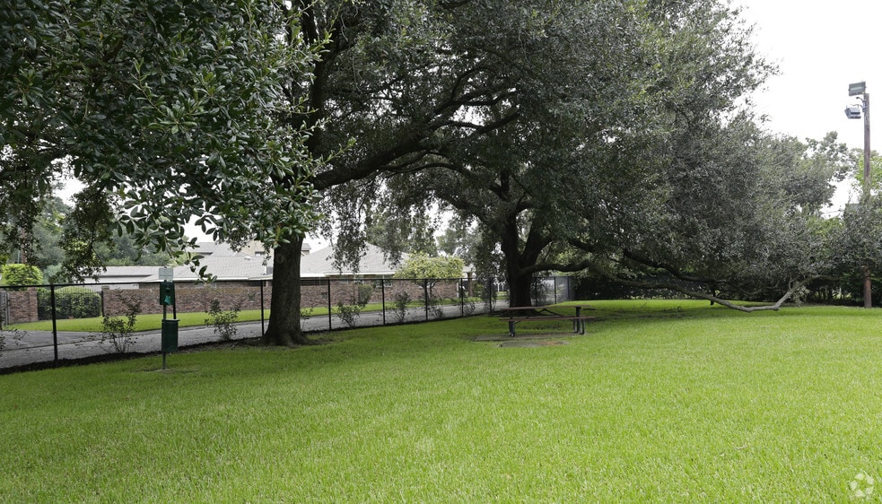 More Photos Of 1901 Lafayette St, Gretna Apartments For Sale