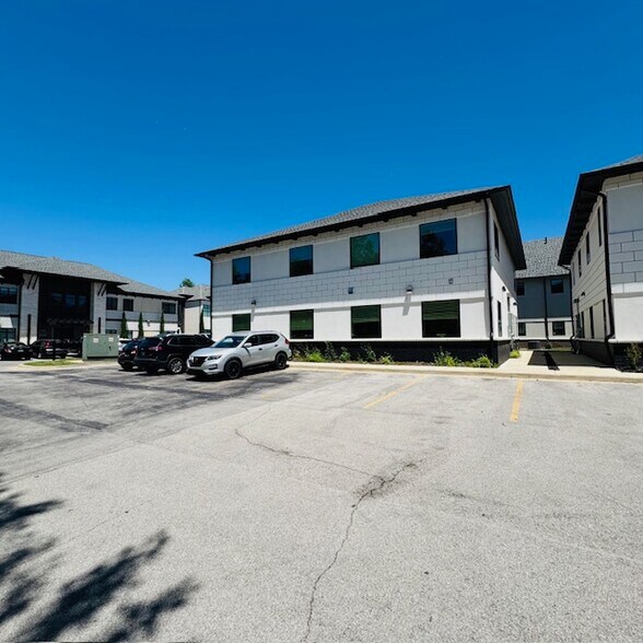 More Photos Of 7810 E 108th St, Tulsa Office For Sale