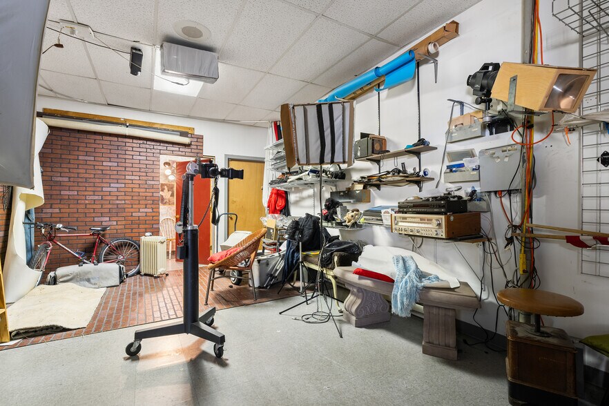 More Photos Of 163-171 Washington St, Somerville Freestanding For Sale