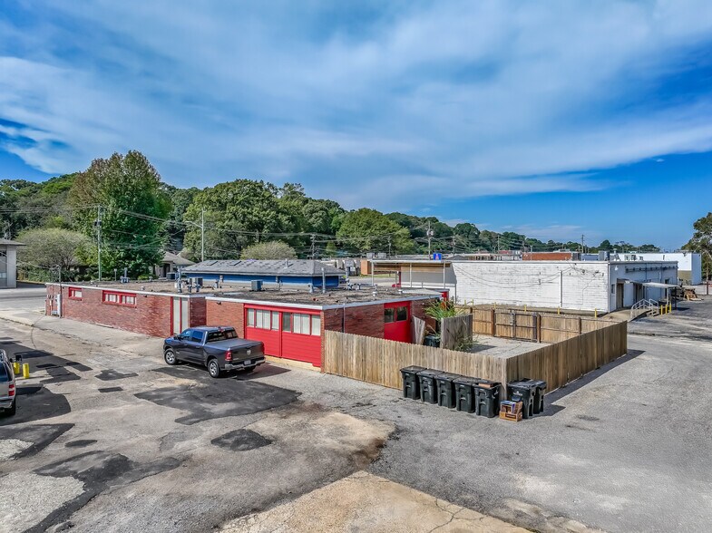 More Photos Of 112 Coliseum Blvd, Montgomery Office For Sale