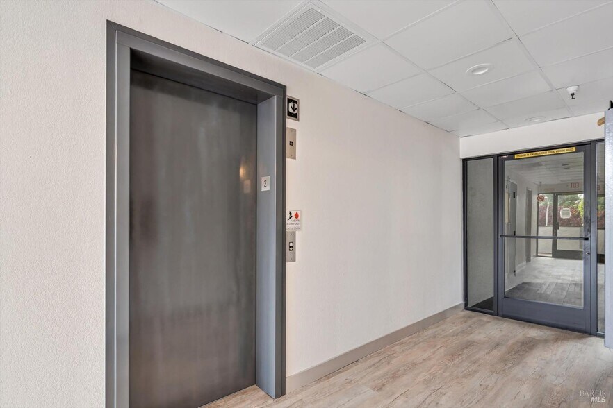 More Photos Of 1370 Medical Center Dr, Rohnert Park Medical For Sale