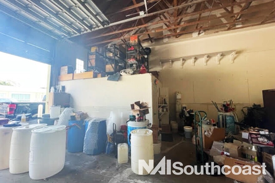 More Photos Of 2190 NW Reserve Park Trace, Port Saint Lucie Showroom For Lease