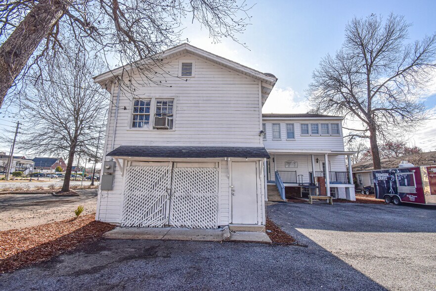 More Photos Of 2606 8th St, Tuscaloosa Office For Sale