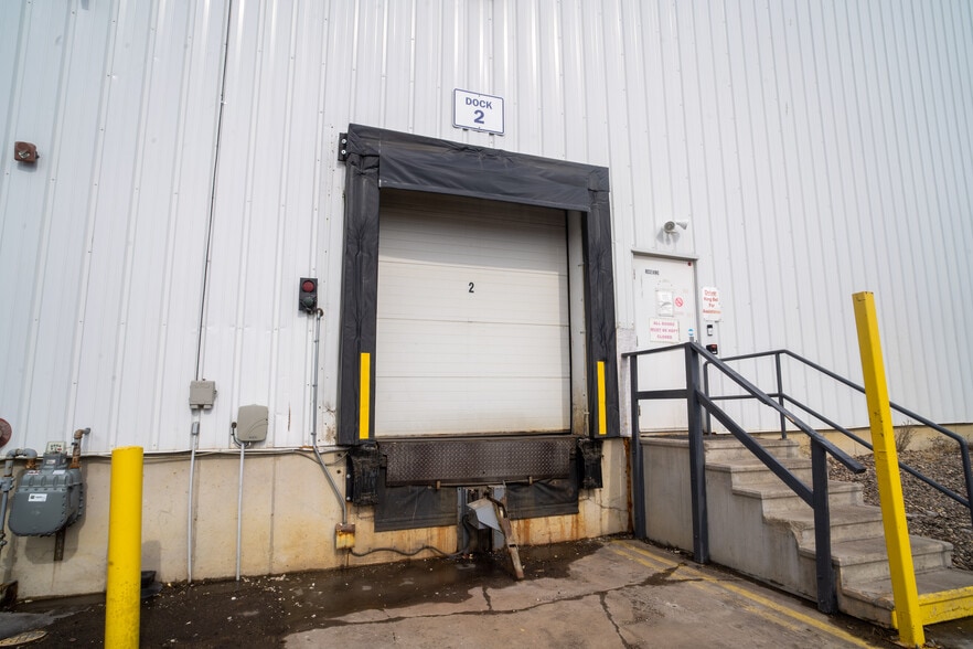 More Photos Of 401 20th St SE, Rochester Warehouse For Lease