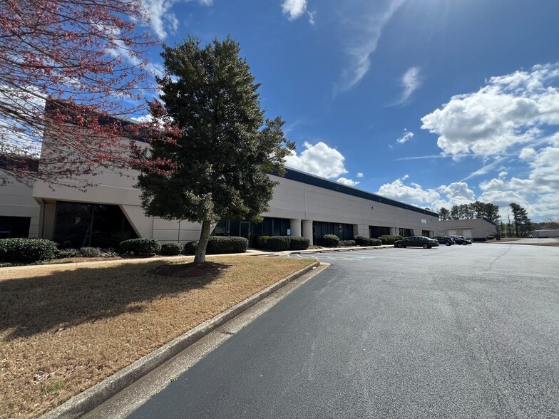 More Photos Of 1055 Research Center Atlanta Dr, Atlanta Unknown For Lease