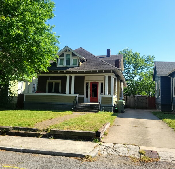 Primary Photo Of , Memphis General Retail For Sale
