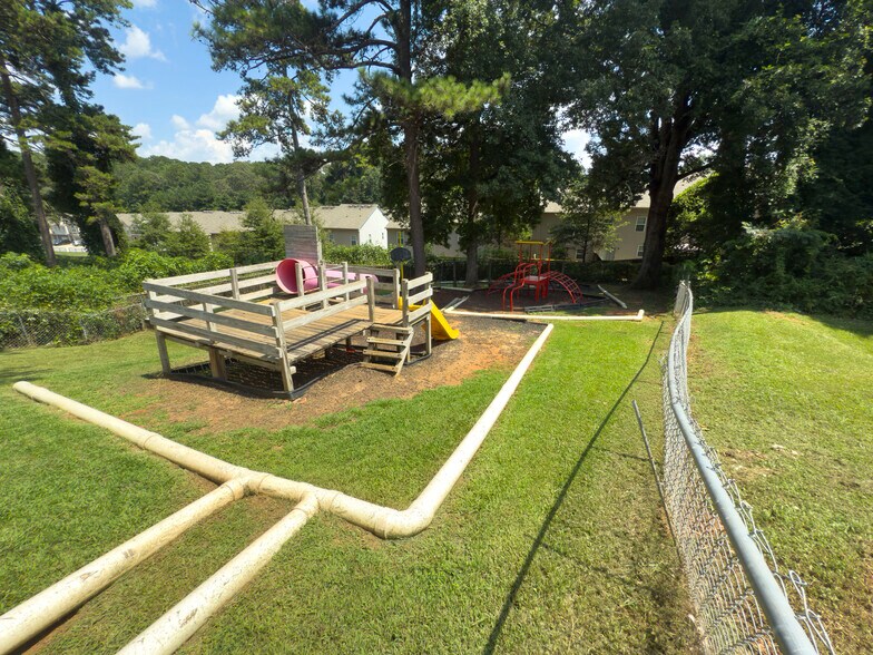 More Photos Of 4518 Covington Hwy, Decatur Daycare Center For Sale