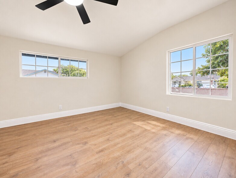 More Photos Of 554 W Verness St, Covina Healthcare For Sale