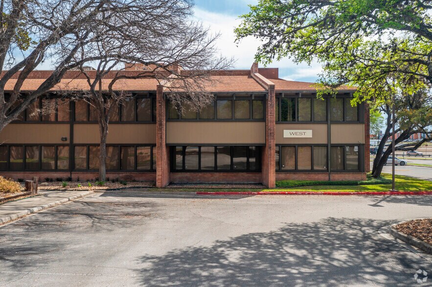 More Photos Of 6800 Park Ten Blvd, San Antonio Unknown For Lease