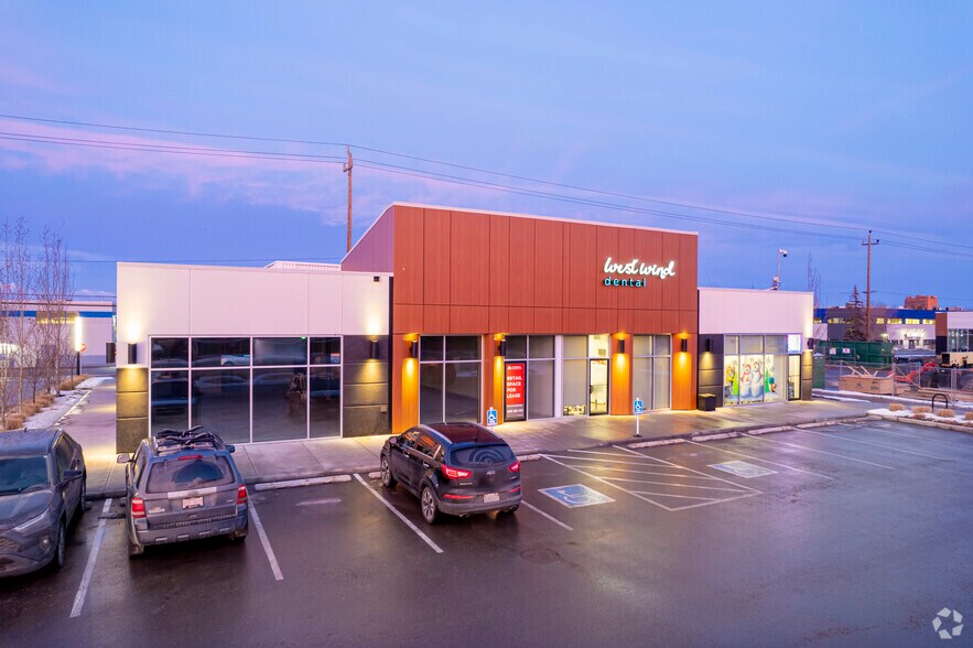 More Photos Of 324 58 Av SE, Calgary Storefront Retail Office For Lease