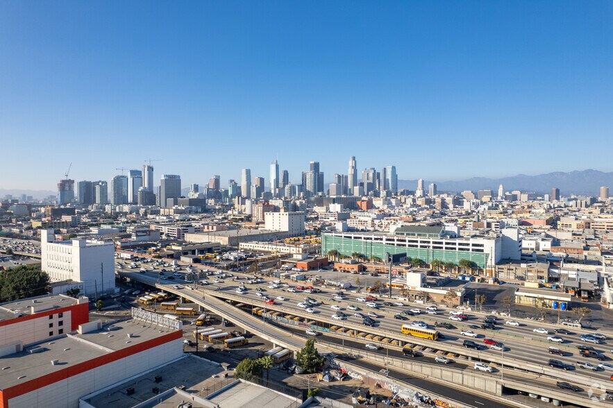 More Photos Of 1458 S San Pedro St, Los Angeles Freestanding For Sale