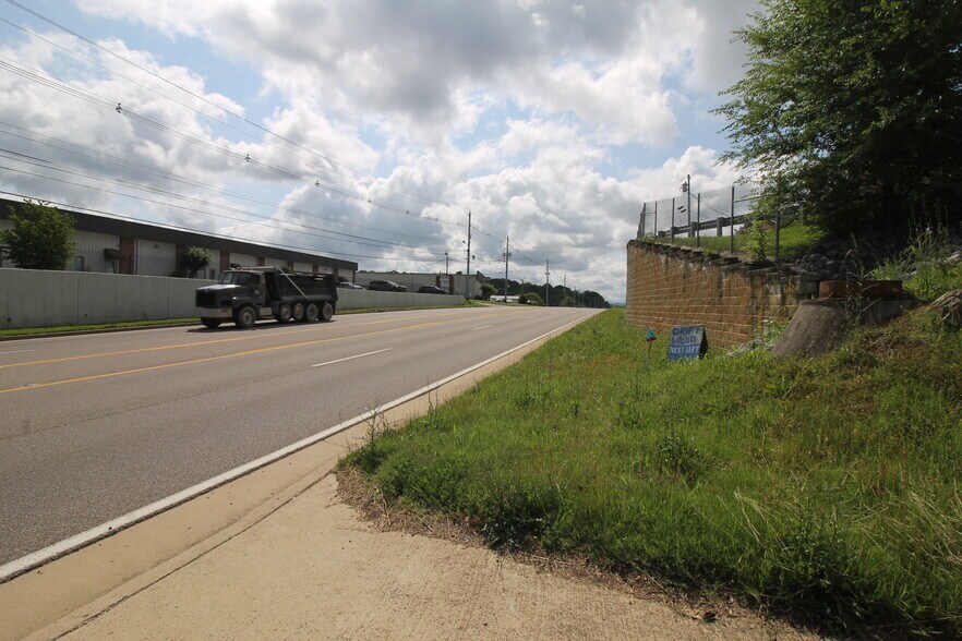 More Photos Of 6133 Kingsport Hwy, Johnson City Self Storage For Sale