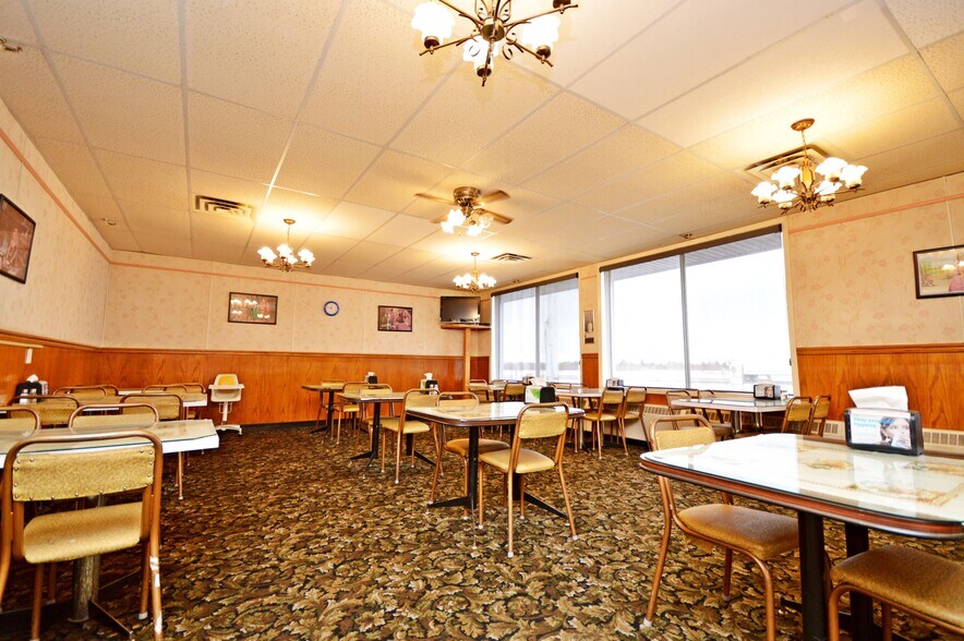 More Photos Of 45 Service Rd N, Moose Jaw Hotel For Sale
