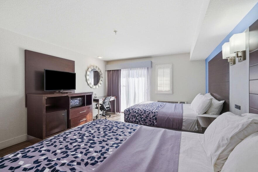 More Photos Of 600 Riverside Ave, Santa Cruz Hotel For Sale