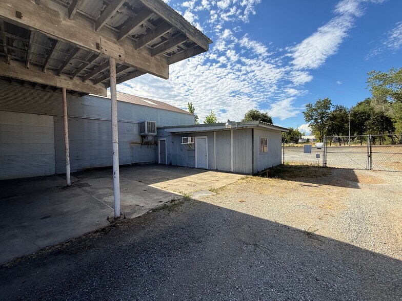 More Photos Of 2651 Henderson, Redding Warehouse For Sale