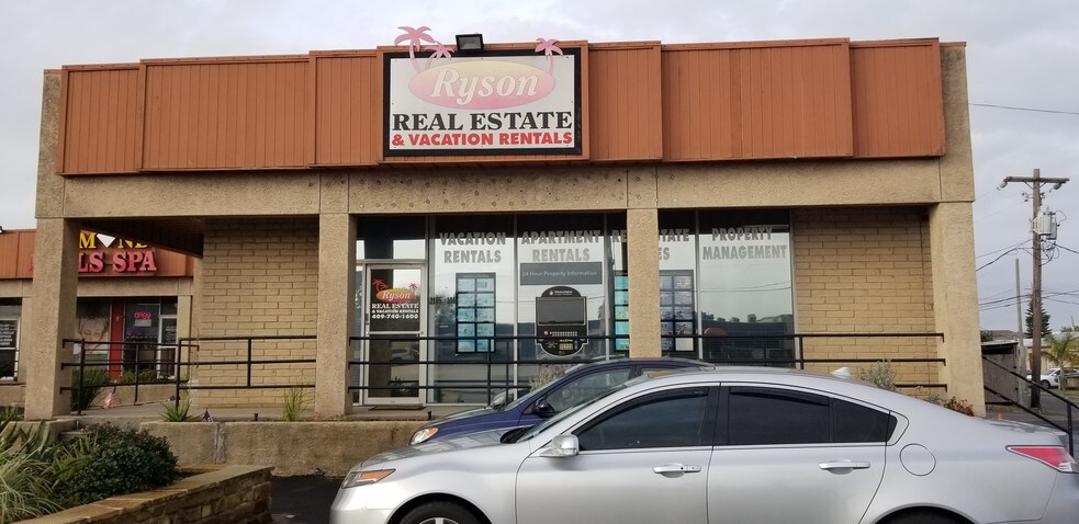 More Photos Of 2115 61st St, Galveston Storefront Retail Office For Lease