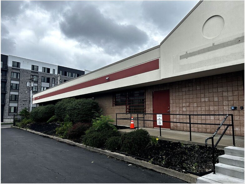 More Photos Of 1195 Main St, Buffalo Office For Lease