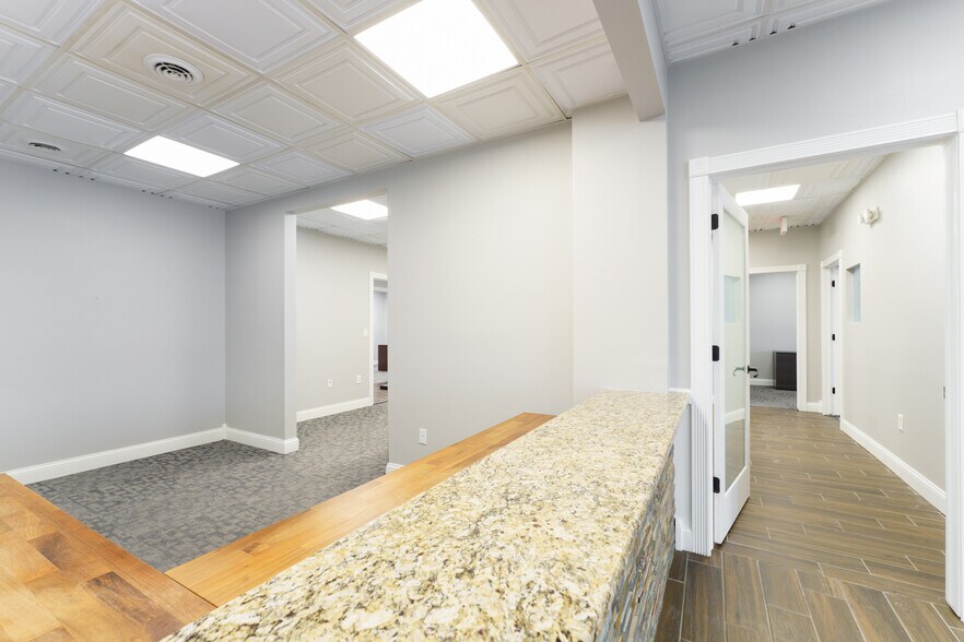 More Photos Of 315 W North St, Brighton Medical For Lease