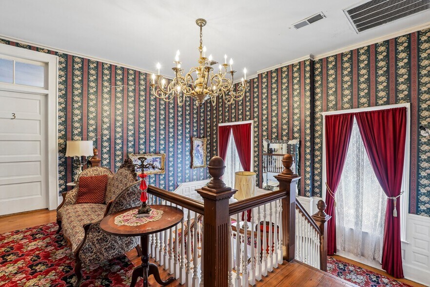More Photos Of 421 Howard St, San Antonio Hospitality For Sale