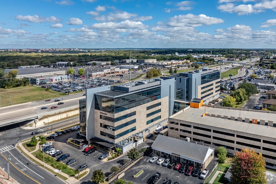 More Photos Of 2601 W Beltline Hwy, Madison Medical For Lease