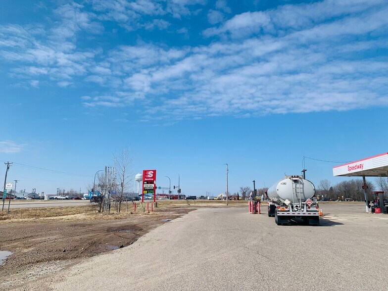 More Photos Of 123-139 Highway 23 W, Foley General Retail For Lease