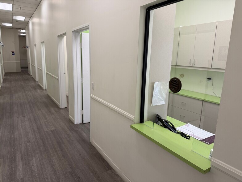 More Photos Of 301-307 N Main St, Santa Ana Storefront For Sale