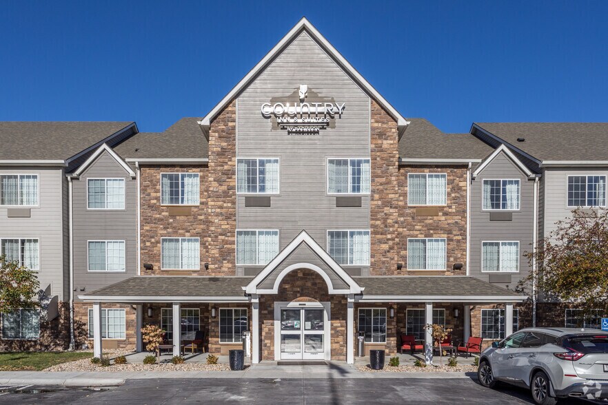 Primary Photo Of 2210 Abbott Dr, Carter Lake Hotel For Sale