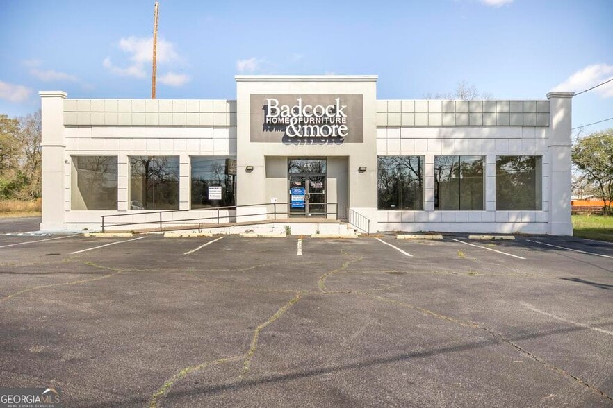 Primary Photo Of 410 S Camellia Blvd, Fort Valley Freestanding For Sale