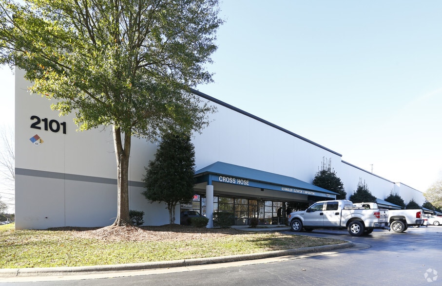 More Photos Of 2101 Westinghouse Blvd, Raleigh Warehouse For Lease