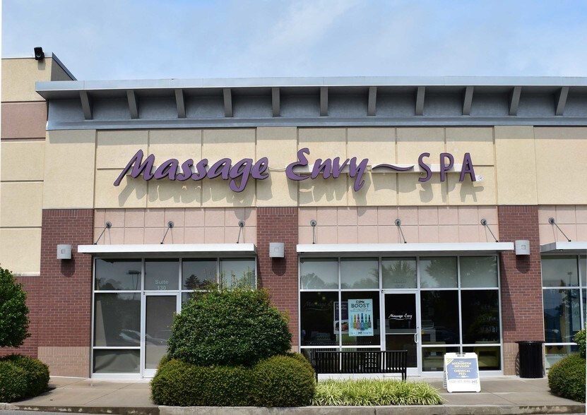 More Photos Of 5579-5591 Highway 153, Hixson General Retail For Sale