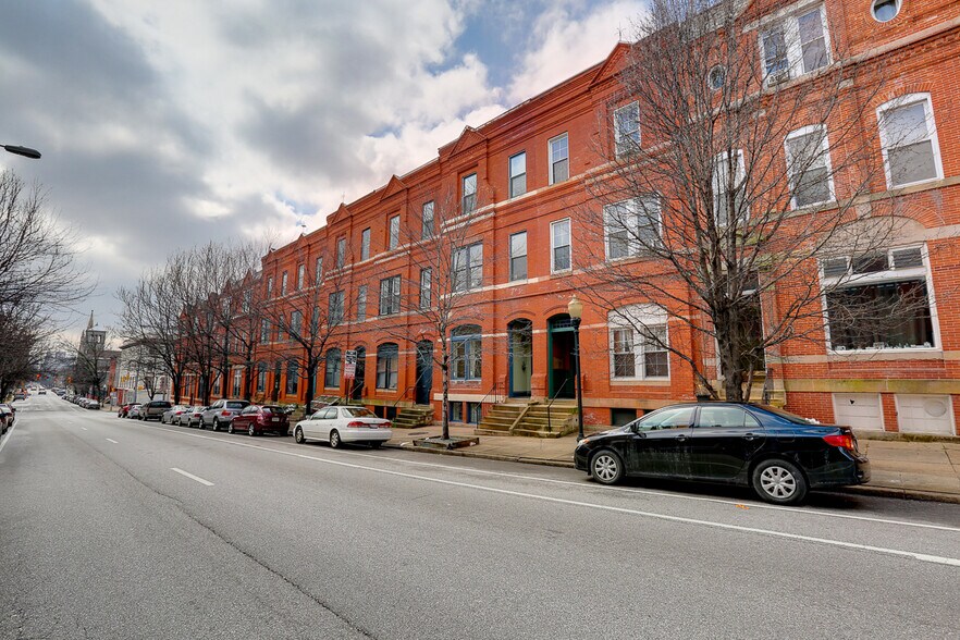 Primary Photo Of 2116-2118 Saint Paul St, Baltimore Apartments For Sale