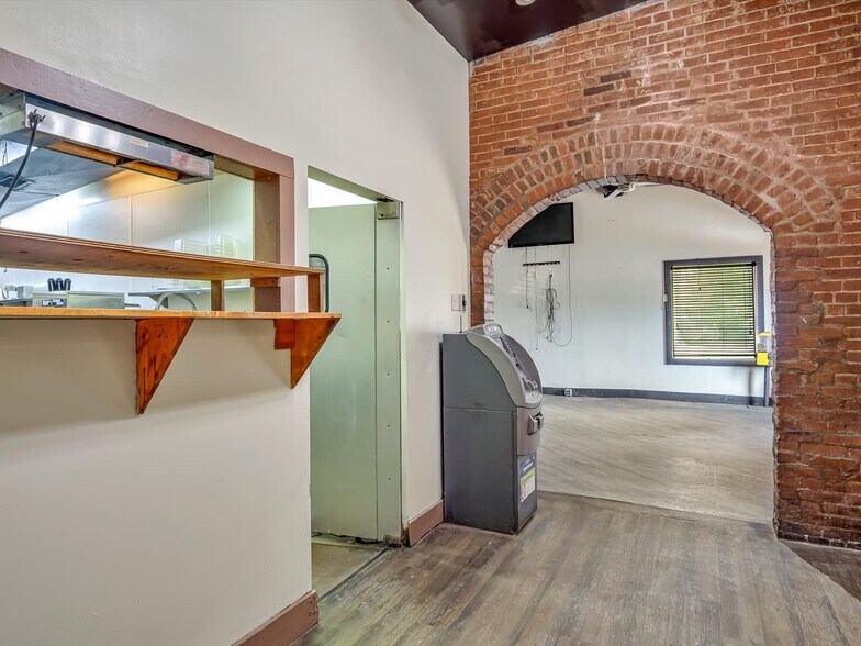 More Photos Of 1818 Sidney St, Saint Louis Specialty For Sale