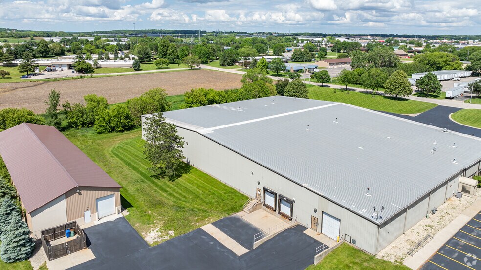 More Photos Of 1205-1227 Barberry Dr, Janesville Manufacturing For Lease