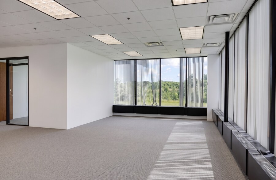 More Photos Of 2300 Litton Ln, Hebron Office Residential For Lease