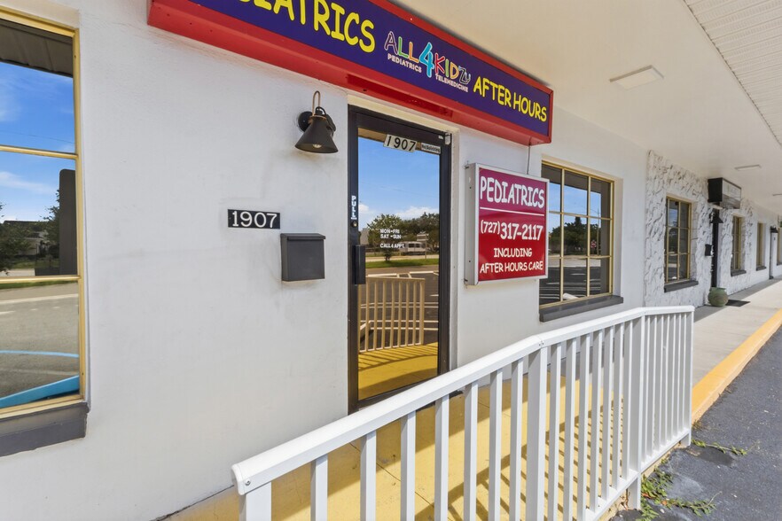 More Photos Of 1907 Tyrone Blvd N, Saint Petersburg Medical For Lease