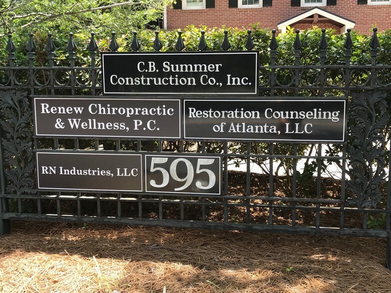 More Photos Of 595 Colonial Park Dr, Roswell Loft Creative Space For Lease