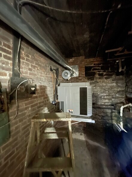 More Photos Of 1875 Niagara St, Buffalo Storefront Retail Residential For Sale