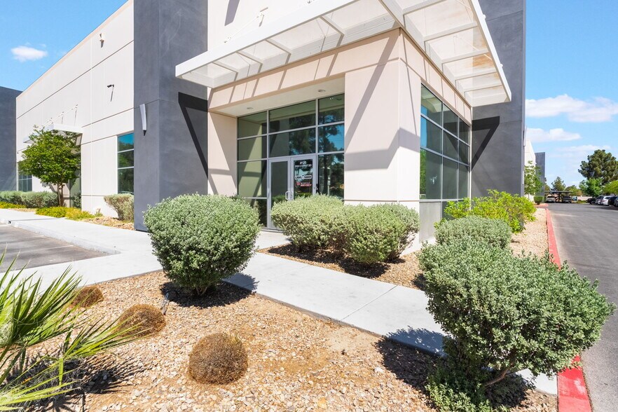 More Photos Of 2950 E Sunset Rd, Las Vegas Showroom For Sale